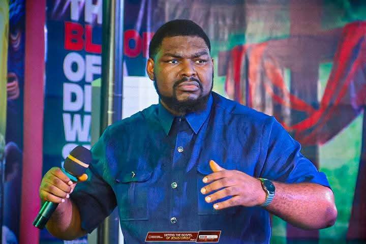 Giant Gift in Giant Wallet